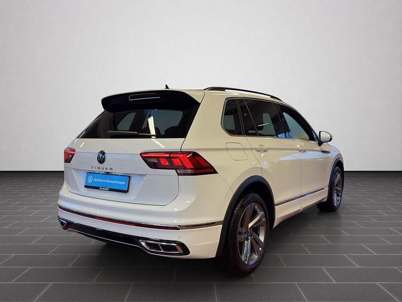 Gebraucht VW Tiguan R-line 150 PS (110 kW) 2023 Pure white SUV