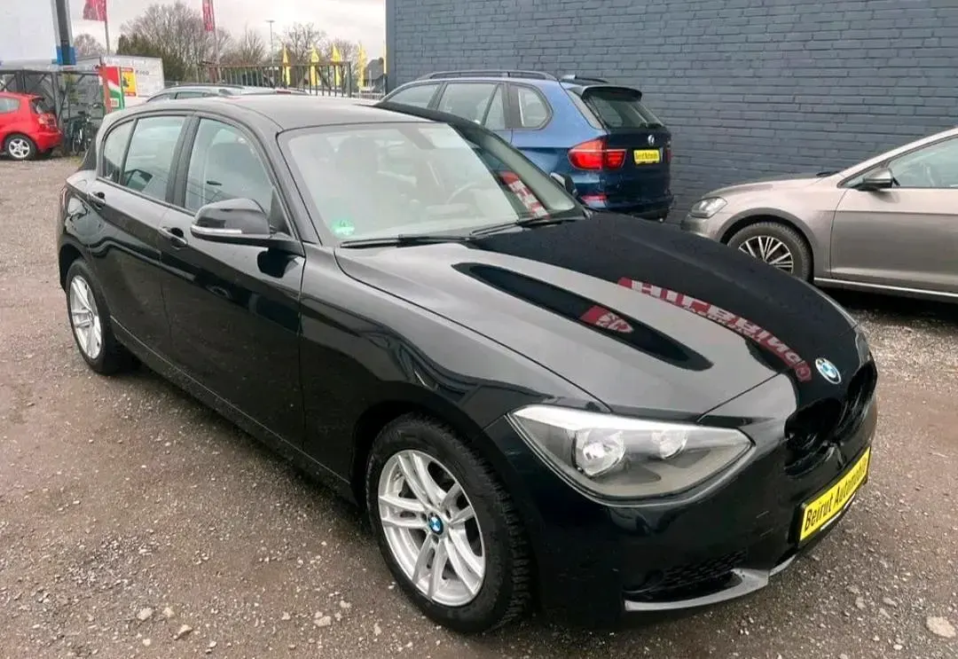 Gebraucht BMW 114 102 PS (75 kW) 2014 Schwarz Kleinwagen