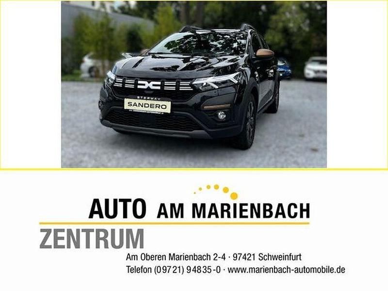 Perlmuttschwarz metallic (metallic) Gebraucht 2024 Dacia Sandero Extreme Kleinwagen | 18.980 € (Etwas zu teuer) - Bild 1/4