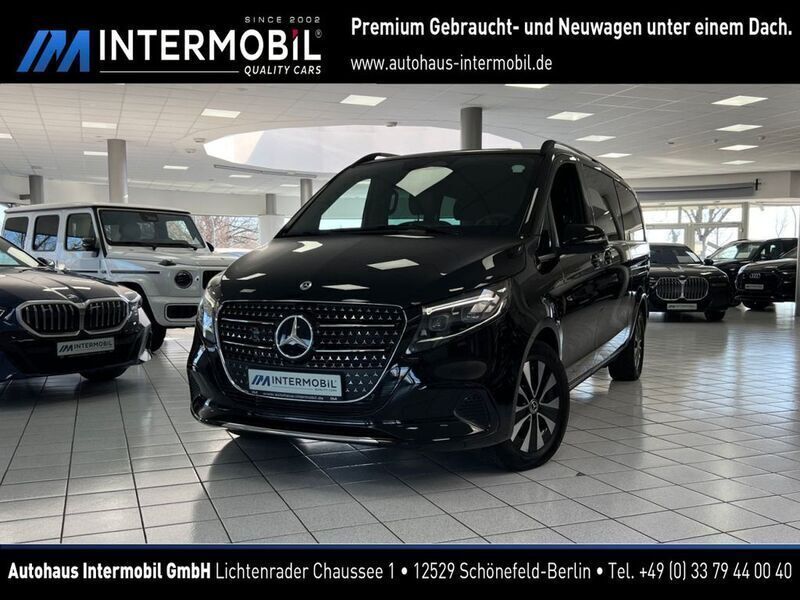 Obsidianschwarz metallic Gebraucht 2024 Mercedes V300 Avantgarde Van / Kleinbus | 79.990 € - Bild 1/4