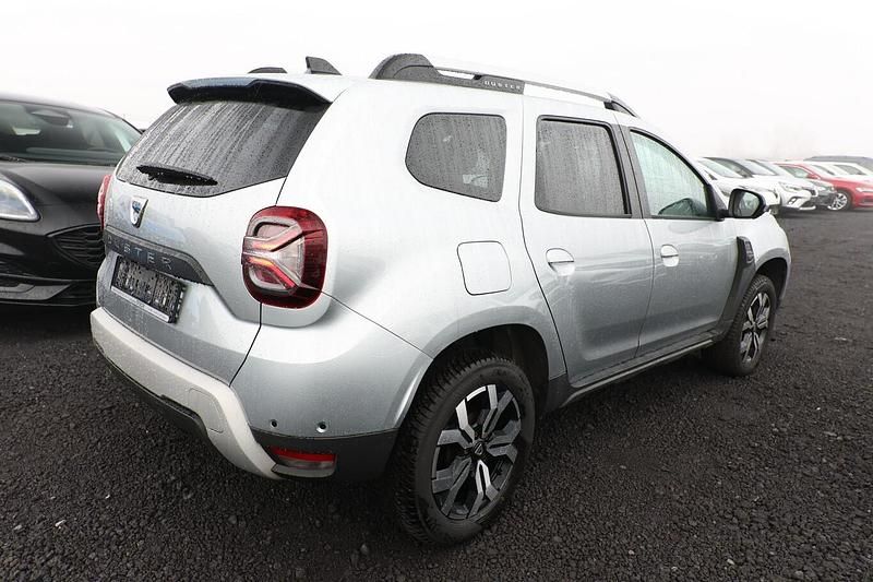 Gebraucht Dacia Duster Prestige 101 PS (74 kW) 2021 Highland grau metallic SUV