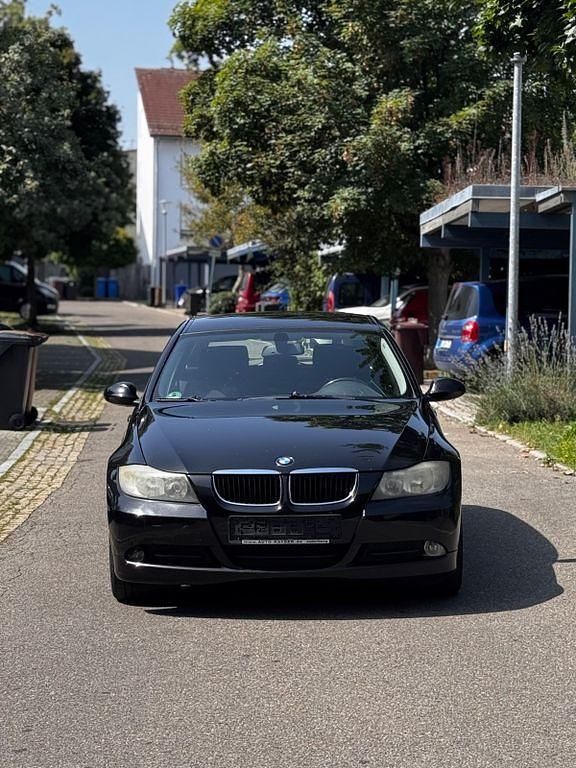 Schwarz Gebraucht 2007 BMW 318 Kombi | 1.500 € (Superpreis) - Bild 1/4
