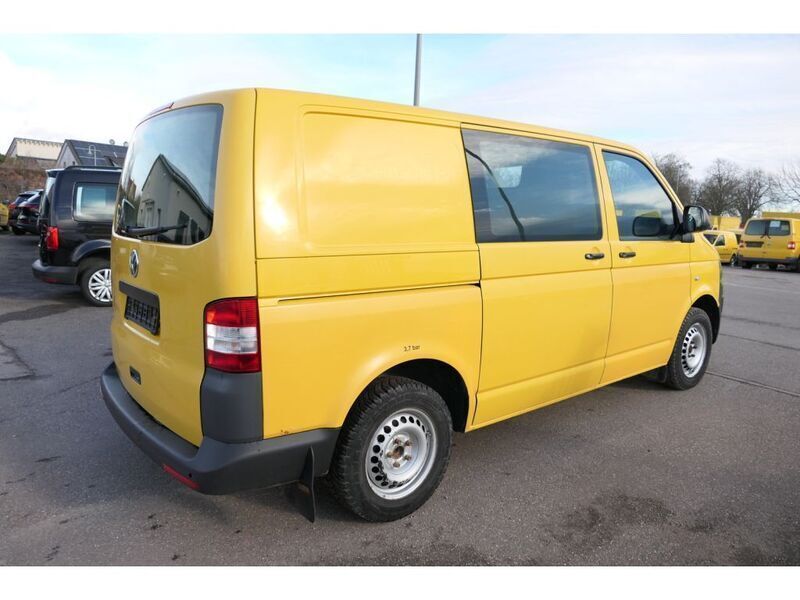 Gebraucht VW T5 84 PS (61 kW) 2013 Ginstergelb r1032 Van