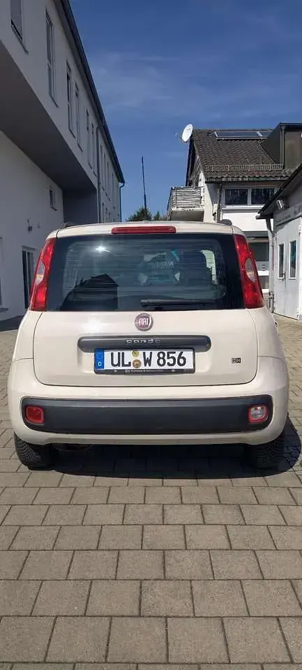 Gebraucht Fiat Panda Easy 69 PS (50 kW) 2014 Weiß Kleinwagen