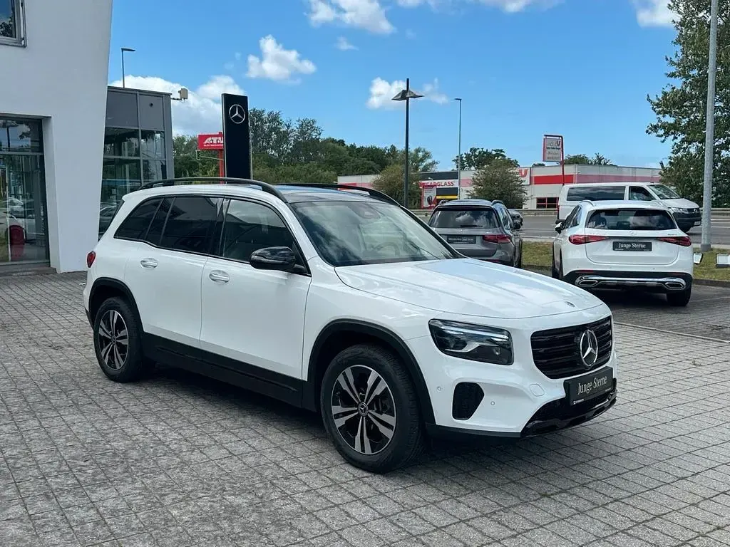 Gebraucht Mercedes GLB220 Progressive 190 PS (139 kW) 2025 Unilack polarweiß SUV