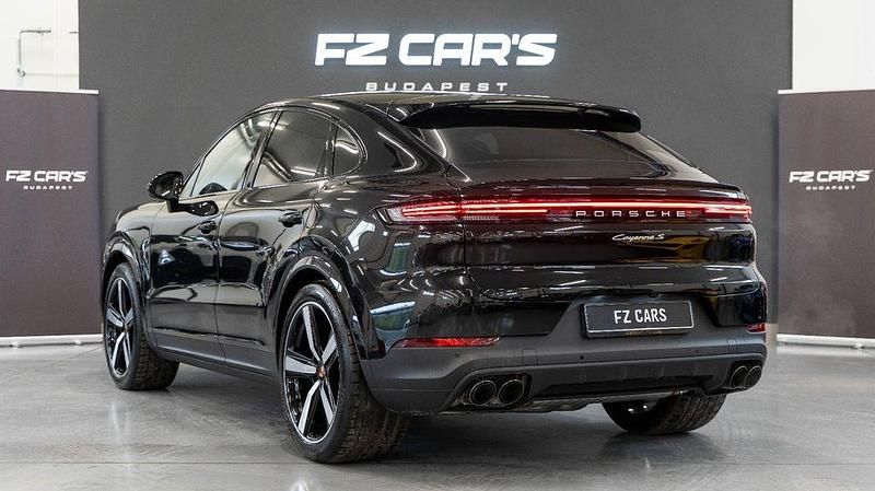 Gebraucht Porsche Cayenne Coupe 475 PS (349 kW) 2025 Schwarz SUV