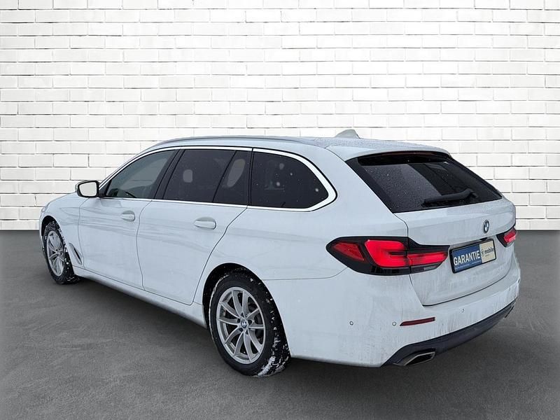 Gebraucht BMW 520 190 PS (139 kW) 2022 Weiß