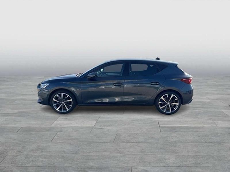 Gebraucht Seat Leon FR 150 PS (110 kW) 2024 Magnetic grau metallic Limousine