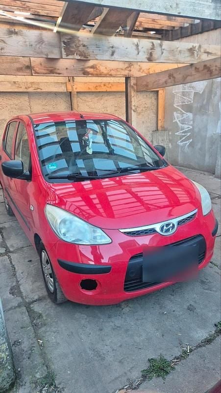 Gebraucht Hyundai i10 77 PS (56 kW) 2008 Rot Kleinwagen