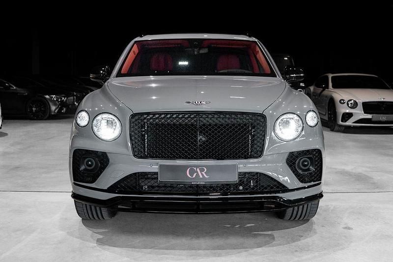 Gebraucht Bentley Bentayga 551 PS (405 kW) 2023 Grau SUV