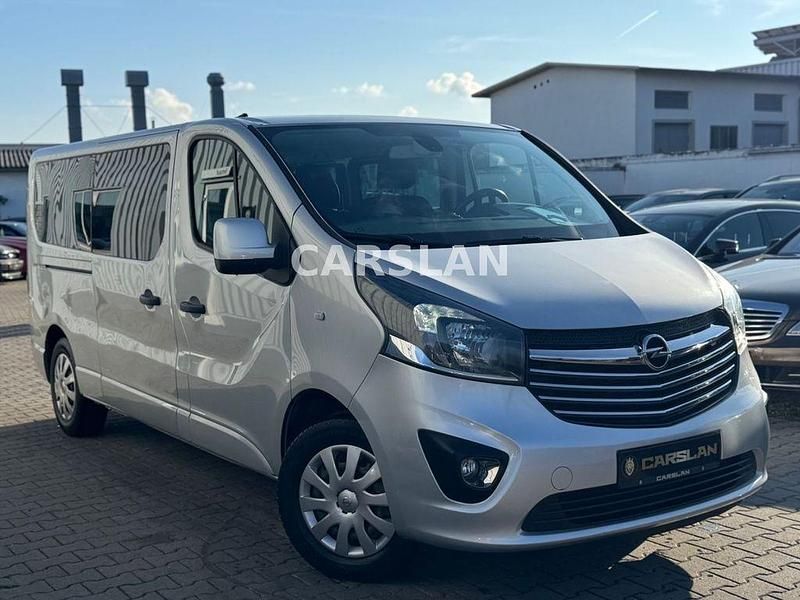 Silber Gebraucht 2016 Opel Vivaro Van | 16.998 € (Teuer) - Bild 1/4