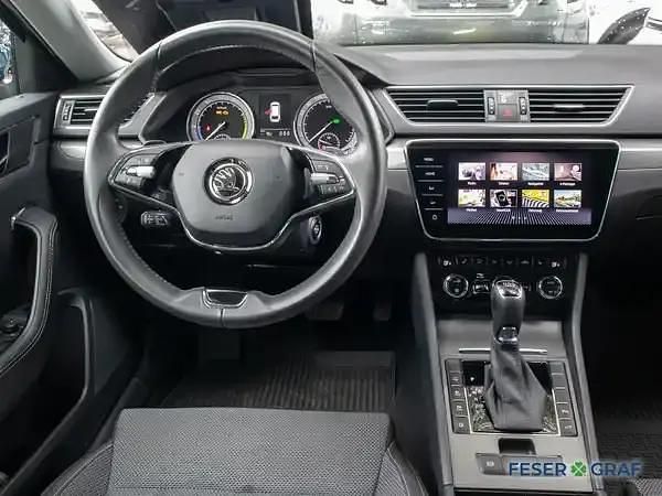 Gebraucht Skoda Superb 218 PS (160 kW) 2021 Lavablau metallic Kombi