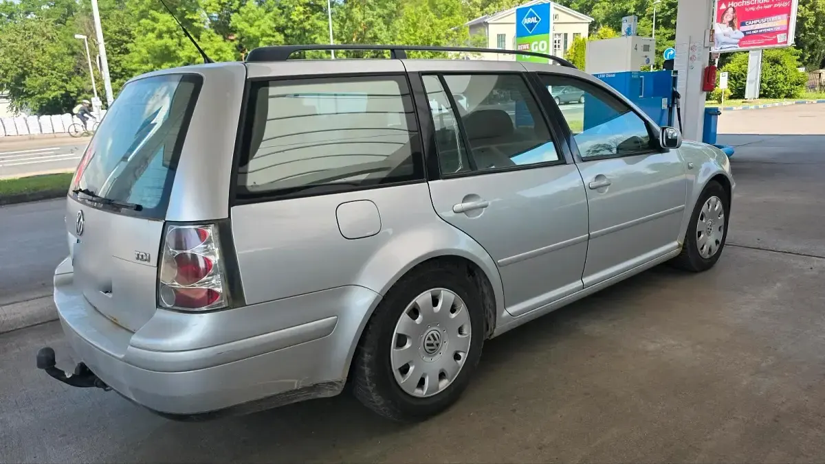 Gebraucht VW Golf IV 105 PS (77 kW) 2004 Silber Kombi