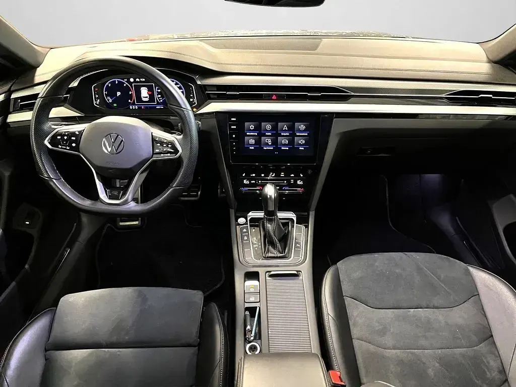 Gebraucht VW Arteon R-line 200 PS (147 kW) 2023 Pyritsilber metallic (metallic) Kombi