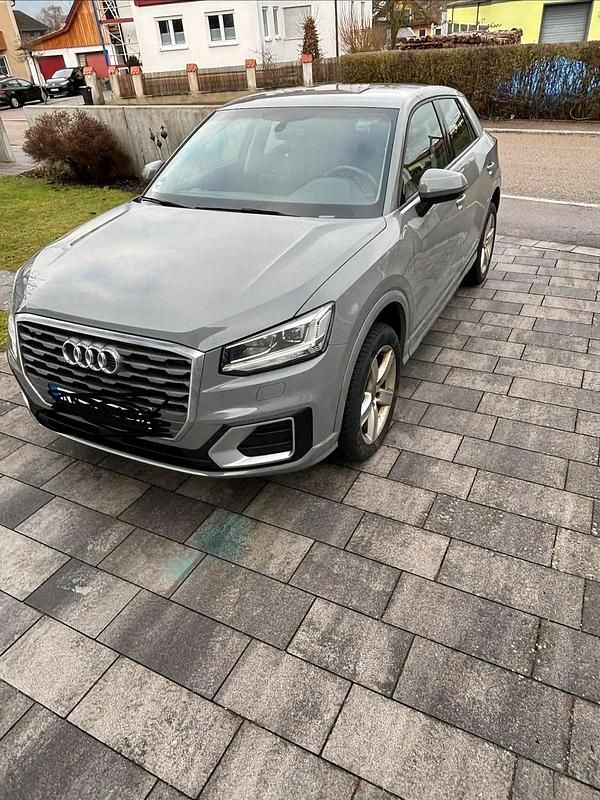 Gebraucht Audi Q2 150 PS (110 kW) 2019 Grau SUV