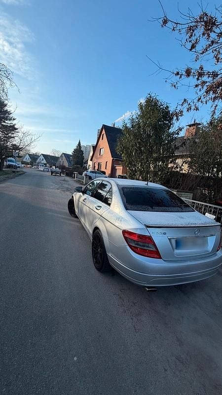 Gebraucht Mercedes C220 170 PS (125 kW) 2008 Silber Limousine
