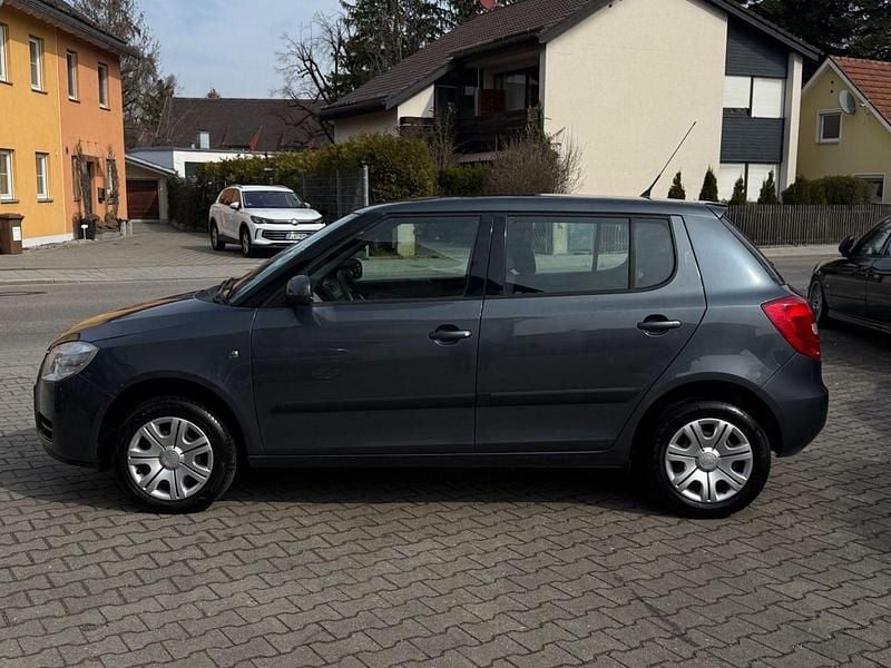 Gebraucht Skoda Fabia 86 PS (63 kW) 2010 Grau Kleinwagen