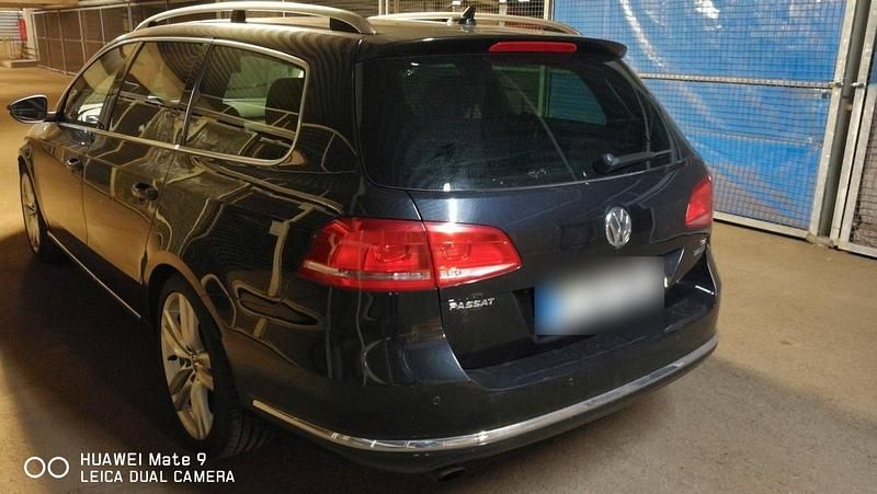 Gebraucht VW Passat Highline 122 PS (89 kW) 2011 Schwarz Kombi