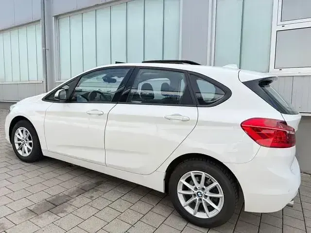 Gebraucht BMW 218 Advantage 150 PS (110 kW) 2017 Weiß Van / Kleinbus