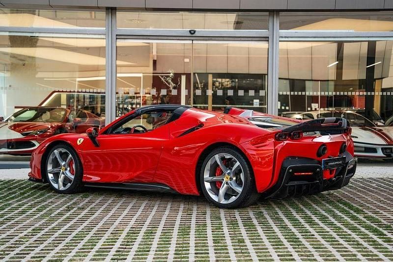 Second-hand Ferrari SF90 2022 Roșu Cabrio