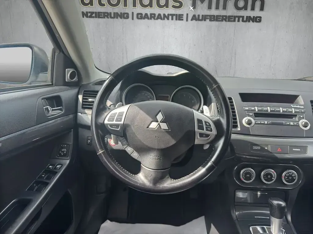 Gebraucht Mitsubishi Lancer Intense 143 PS (105 kW) 2009 Silber Limousine