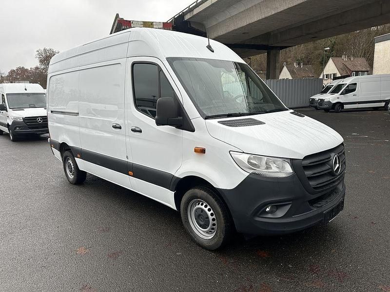 Gebraucht Mercedes Sprinter 170 PS (125 kW) 2024 Arktikweiss Van
