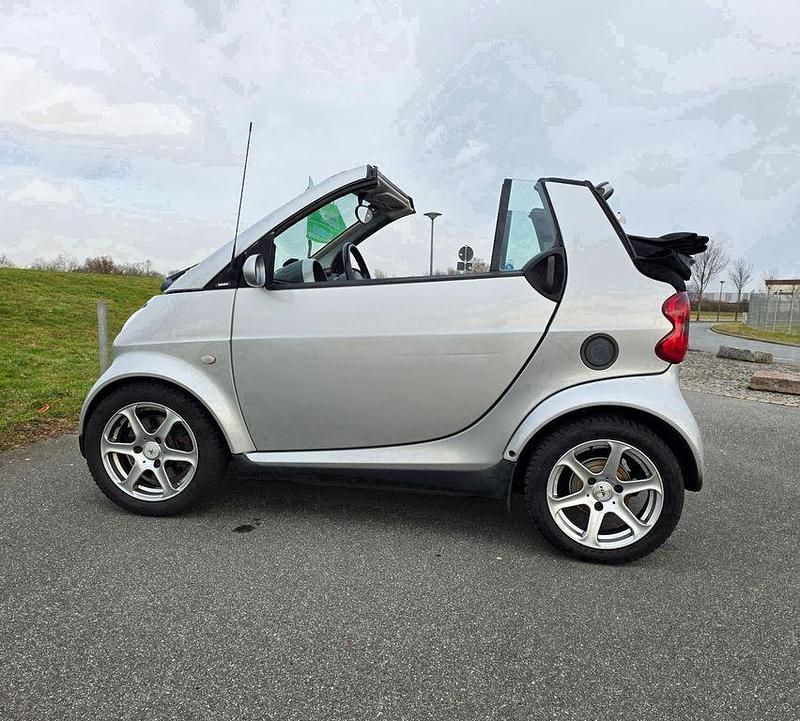 Gebraucht Smart ForTwo Cabrio Passion 41 PS (30 kW) 2005 Silber Cabrio
