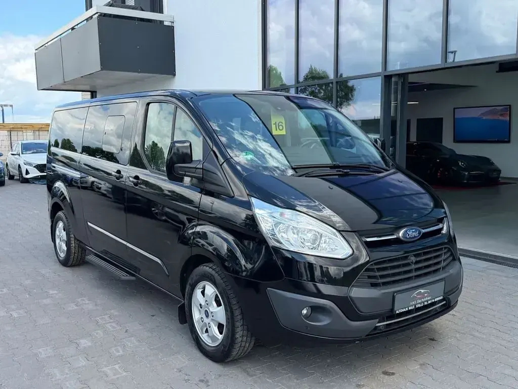 Gebraucht Ford Tourneo Custom Titanium 131 PS (96 kW) 2017 Schwarz Van