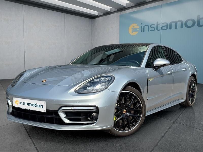 Silber Gebraucht 2021 Porsche Panamera 4S Limousine | 92.299 € (Teuer) - Bild 1/4
