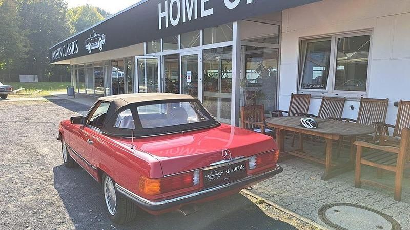 Gebraucht Mercedes 560 231 PS (169 kW) 1988 Rot Cabrio