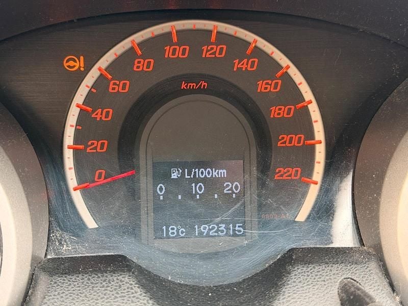 Gebraucht Honda Jazz Exclusive 100 PS (73 kW) 2010 Schwarz Kleinwagen