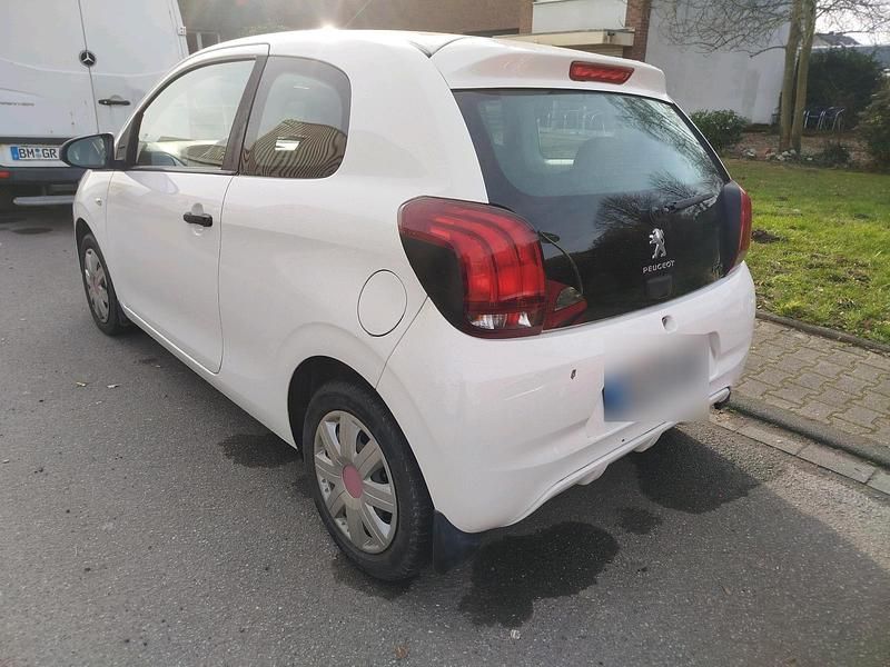 Gebraucht Peugeot 108 69 PS (50 kW) 2015 Weiß Kleinwagen
