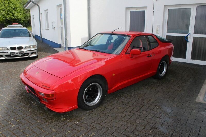 Rot Gebraucht 1984 Porsche 944 Coupé | 14.990 € - Bild 1/4