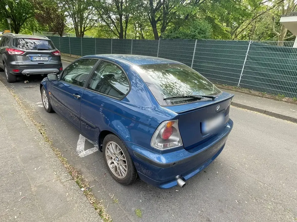 Gebraucht BMW 316 116 PS (85 kW) 2003 Blau Coupé
