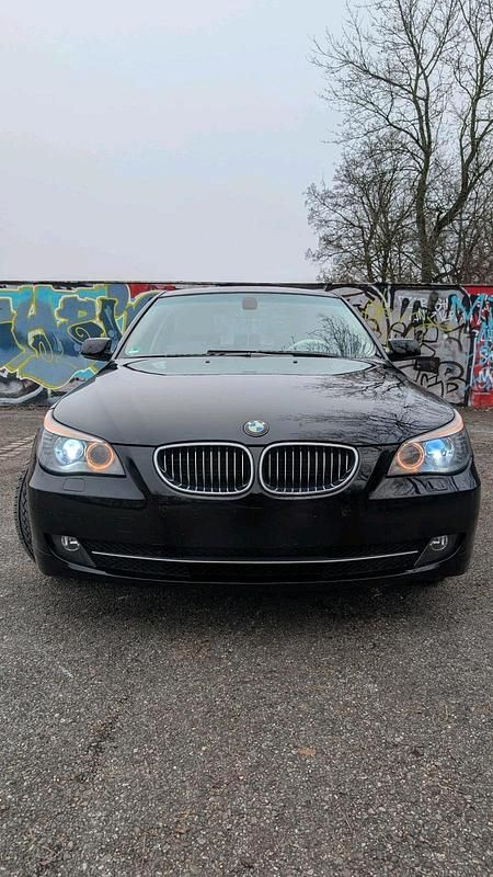 Gebraucht BMW 523 177 PS (130 kW) 2009 Schwarz Limousine