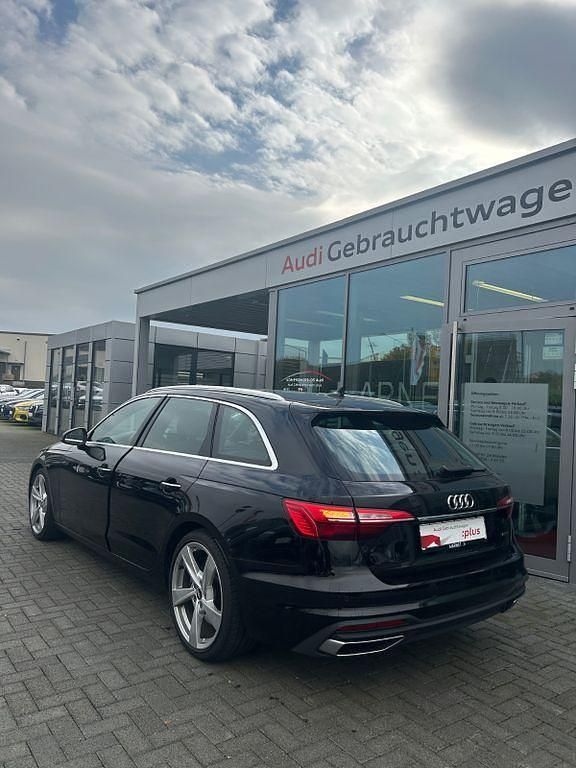 Schwarz Gebraucht 2021 Audi A4 Kombi | 22.800 € (Fairer Preis) - Bild 1/4