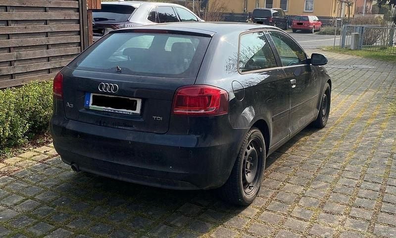 Gebraucht Audi A3 Attraction 105 PS (77 kW) 2010 Schwarz Kleinwagen