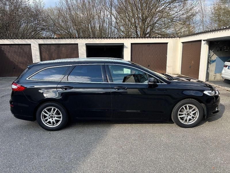 Gebraucht Ford Mondeo 179 PS (131 kW) 2015 Schwarz Kombi