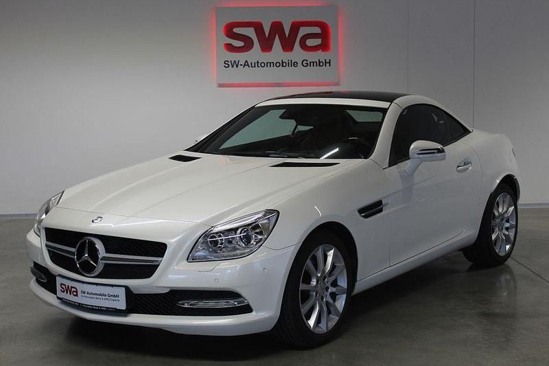Silber Gebraucht 2011 Mercedes SLK350 Cabrio | 24.990 € (Fairer Preis) - Bild 1/3