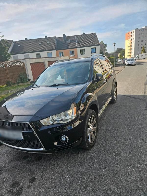 Schwarz Gebraucht 2010 Mitsubishi Outlander SUV | 9.750 € (Teuer) - Bild 1/4