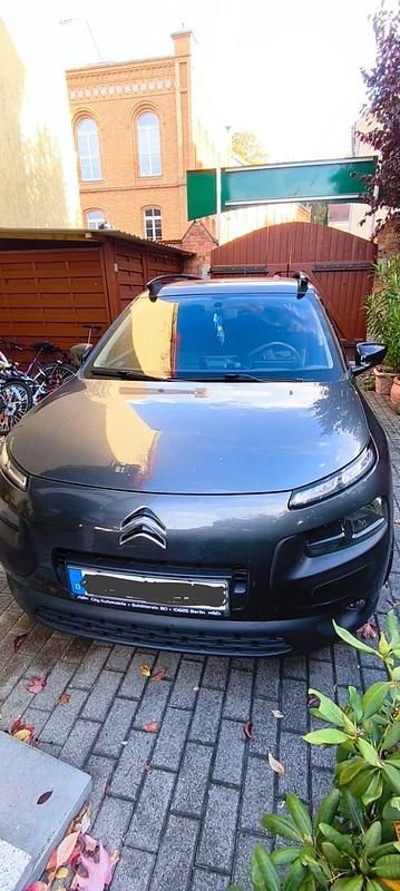 Grau Gebraucht 2016 Citroën C4 Cactus Kleinwagen | 5.999 € (Guter Preis) - Bild 1/4