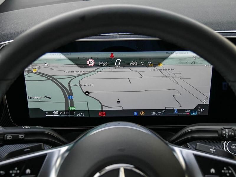 Gebraucht Mercedes V250 Style 140 PS (102 kW) 2025 Schwarz Van / Kleinbus