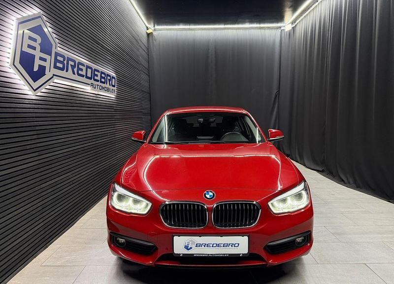 Gebraucht BMW 118 Advantage 150 PS (110 kW) 2018 Rot Kleinwagen