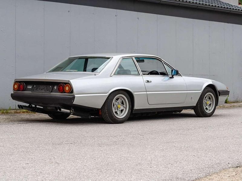 Grau Gebraucht 1977 Ferrari 400 Coupé | 45.900 € - Bild 1/4