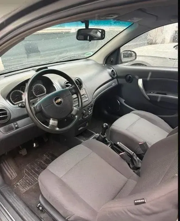 Używany Chevrolet Aveo 84 KM (61 kW) 2009 Srebrny Hatchback