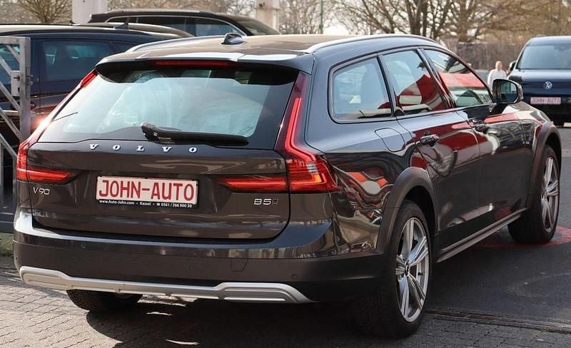 Gebraucht Volvo V90 CC Pro 235 PS (172 kW) 2021 Grau Kombi