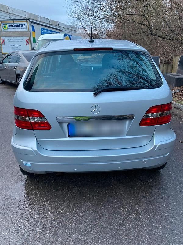 Gebraucht Mercedes B170 116 PS (85 kW) 2008 Silber Van / Kleinbus