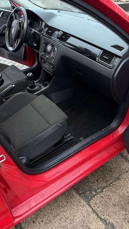 Gebraucht Skoda Rapid Style 105 PS (77 kW) 2014 Rot Kleinwagen