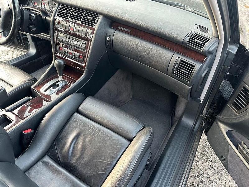 Gebraucht Audi A8 299 PS (219 kW) 1996 Grau Limousine