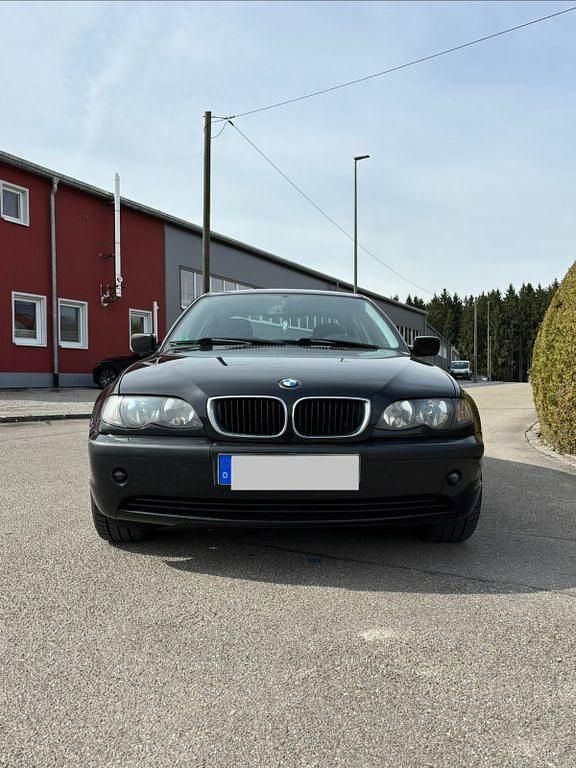 Gebraucht BMW 316 116 PS (85 kW) 2004 Schwarz Limousine